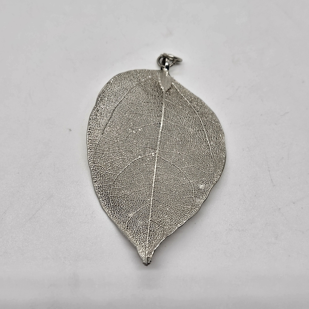 large silver tone leaf pendant